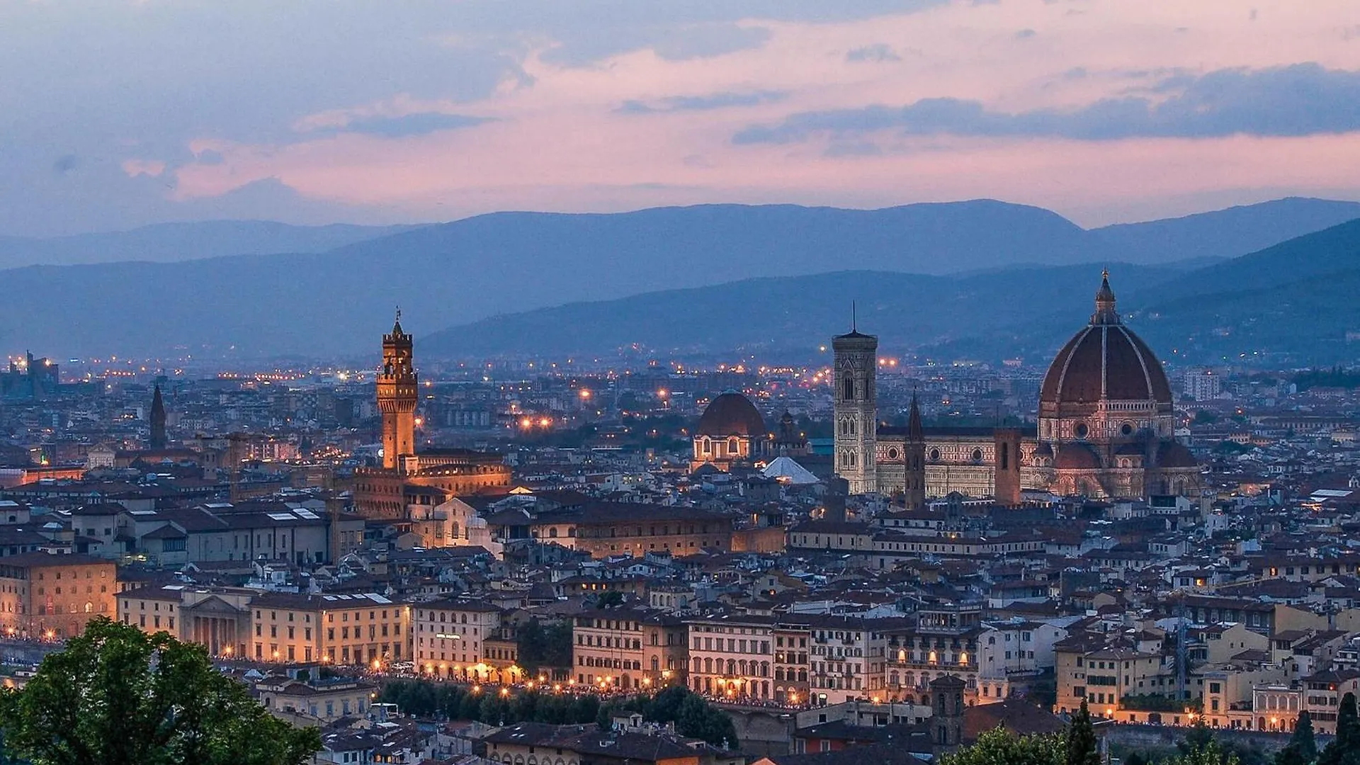 2 Bedroom Beautiful Apartment In Firenze